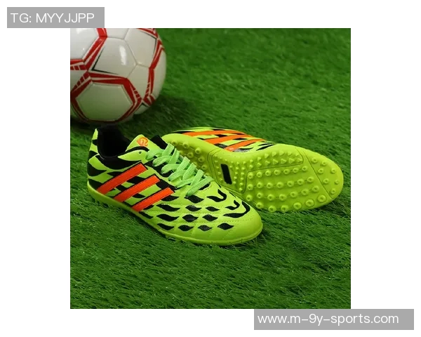 选择适合塑料草场的足球鞋类型与购买建议解析